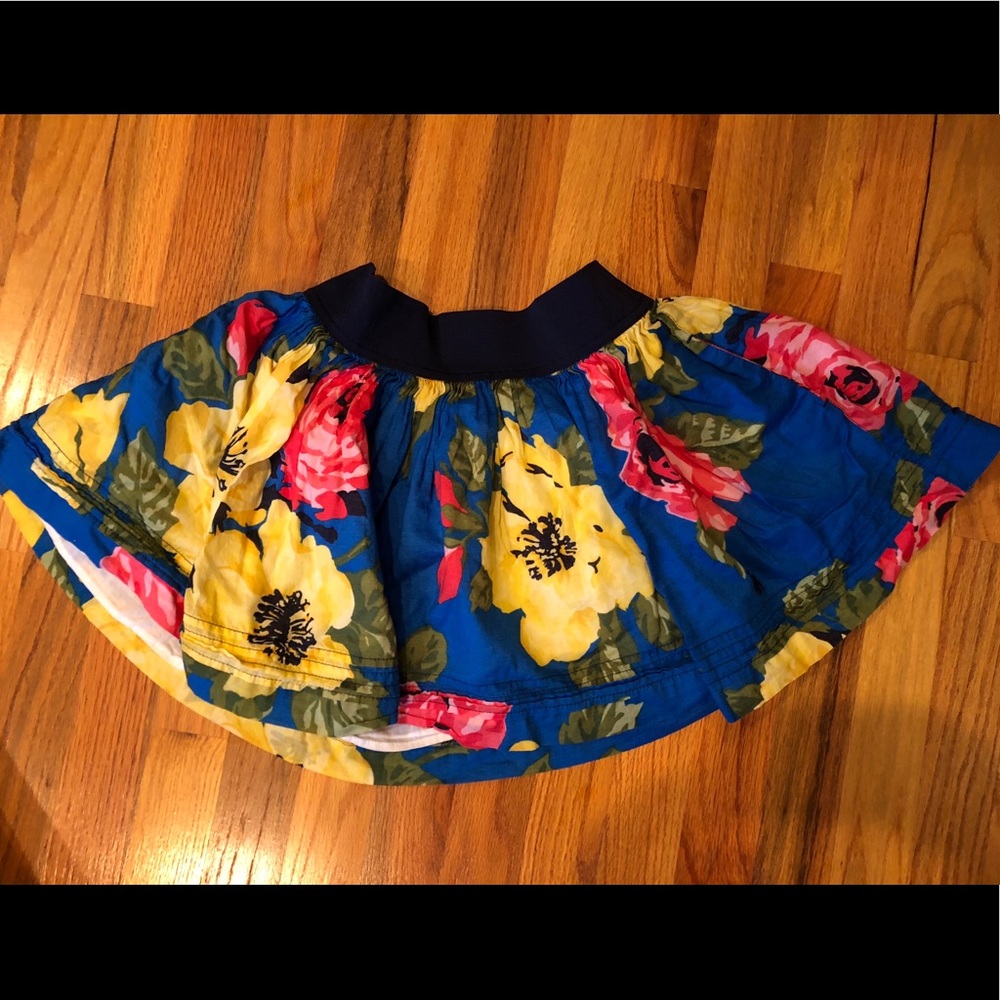 ABERCROMBIE KIDS FLORAL PRINT SKIRT